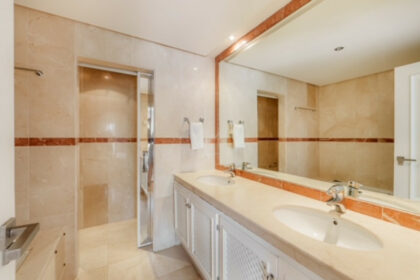 e333d508006321d39fa9dfb7e654aca4 - 15