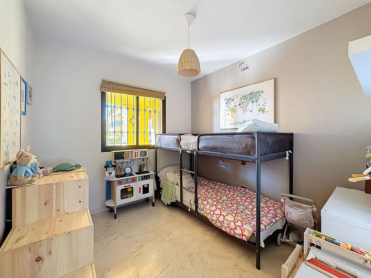 e33ed4044955115596069130cfbc9315 - 23