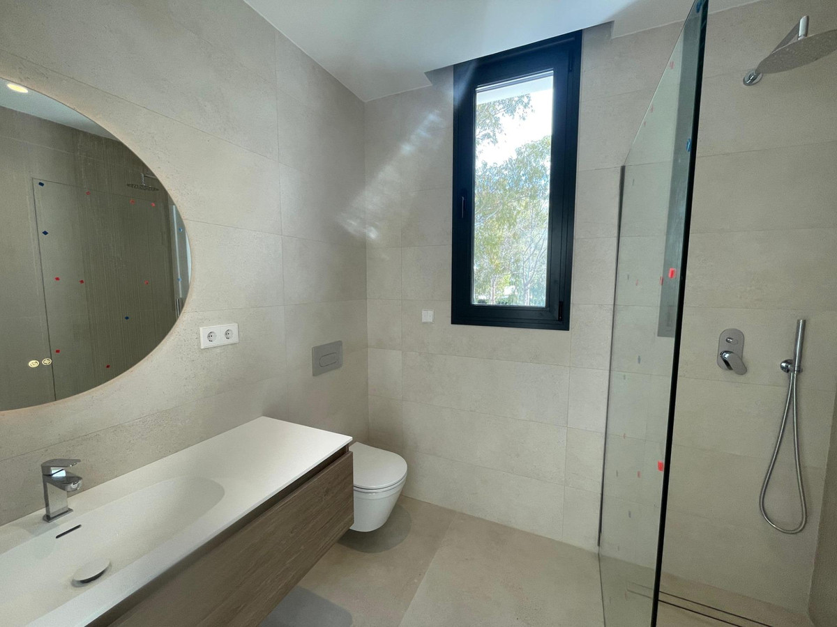 e36f7b2cd85593dfbace1194f35a9760 - 17