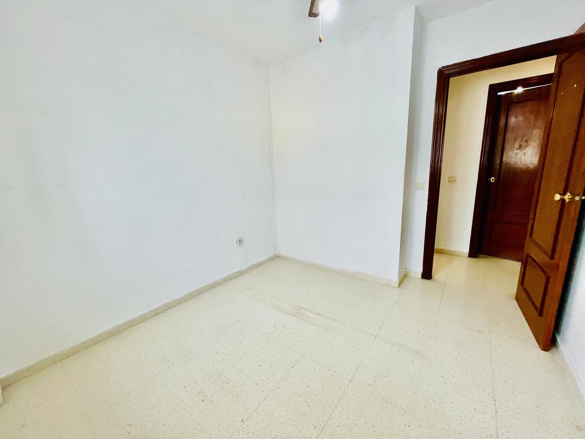 e457385756dd6f127f7358d4069fdf79 - 12