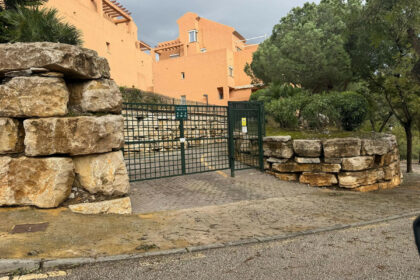 e6c4583d8c65b8ccaf45f04edde03b65 - 23