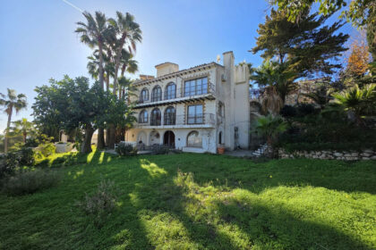 e6ffd302d54dfccdf03844d1f1b5eaa4 - 1