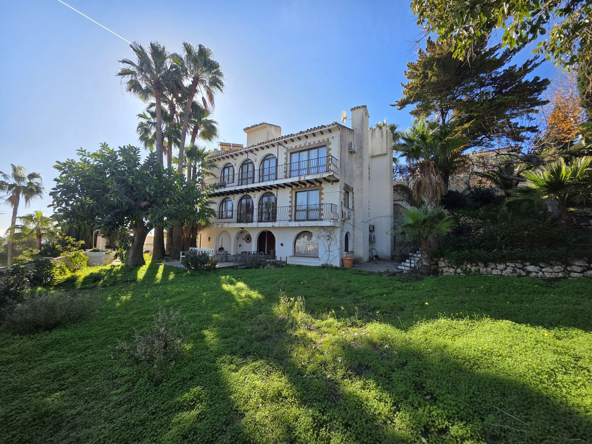 e6ffd302d54dfccdf03844d1f1b5eaa4 - 1