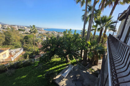 e6ffd302d54dfccdf03844d1f1b5eaa4 - 12