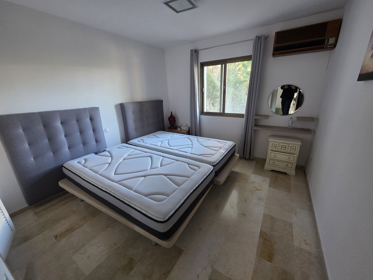 e6ffd302d54dfccdf03844d1f1b5eaa4 - 17