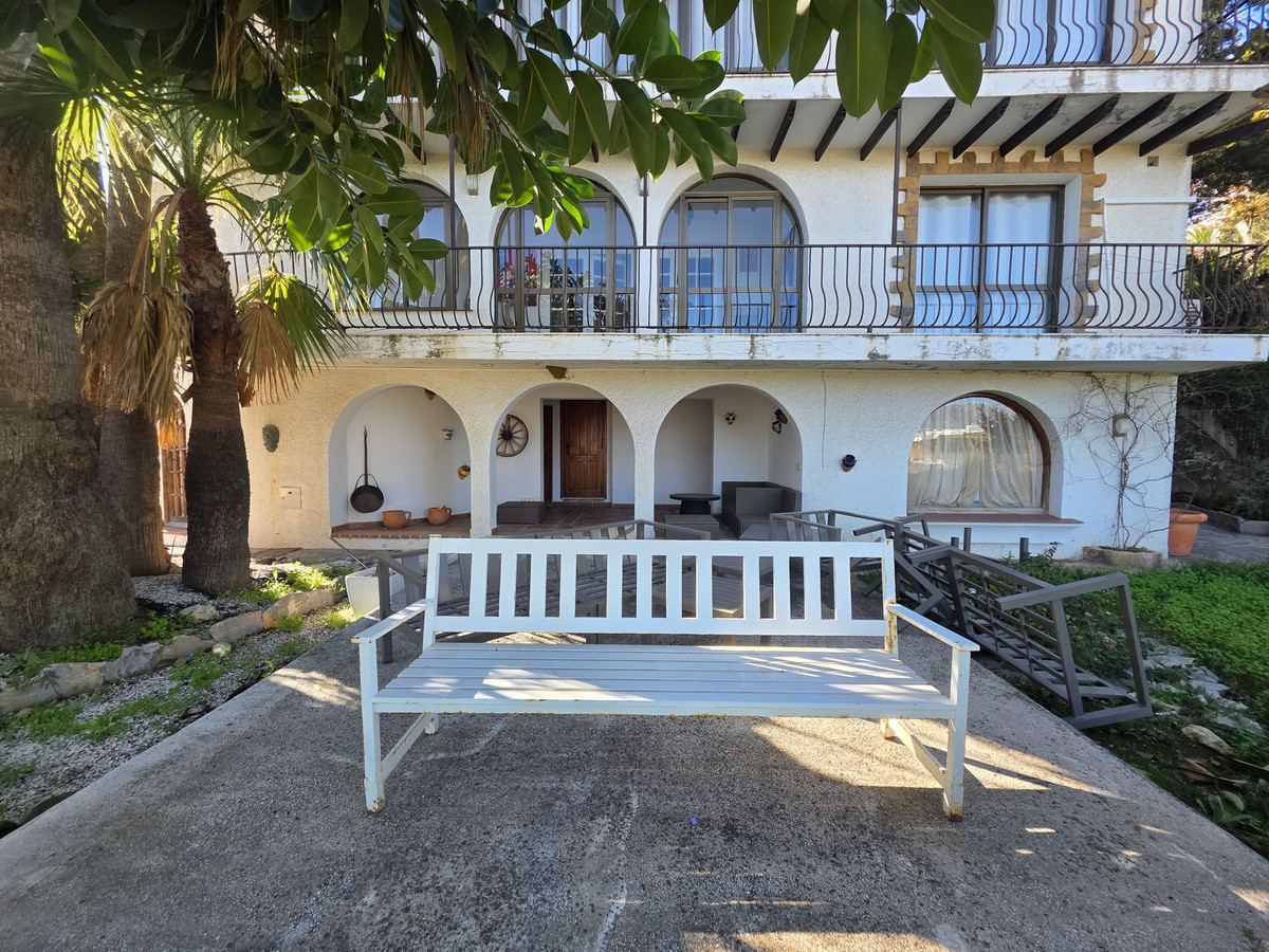 e6ffd302d54dfccdf03844d1f1b5eaa4 - 29