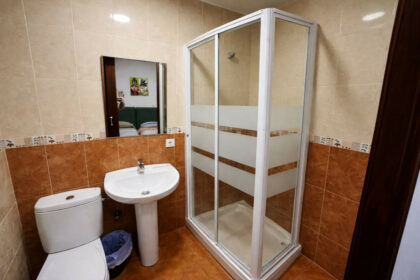 e7030aa261f3b6274771f6ee8418224a - 13