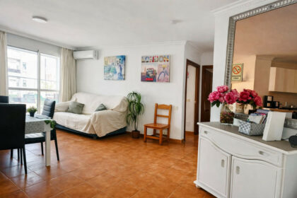 e7030aa261f3b6274771f6ee8418224a - 7