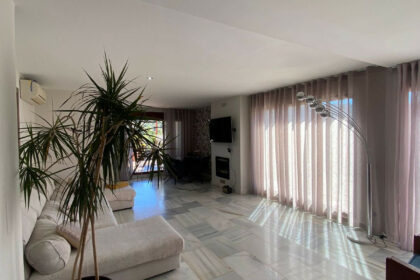 e70d9f7a19f154f851a172f5a1af9efb - 4