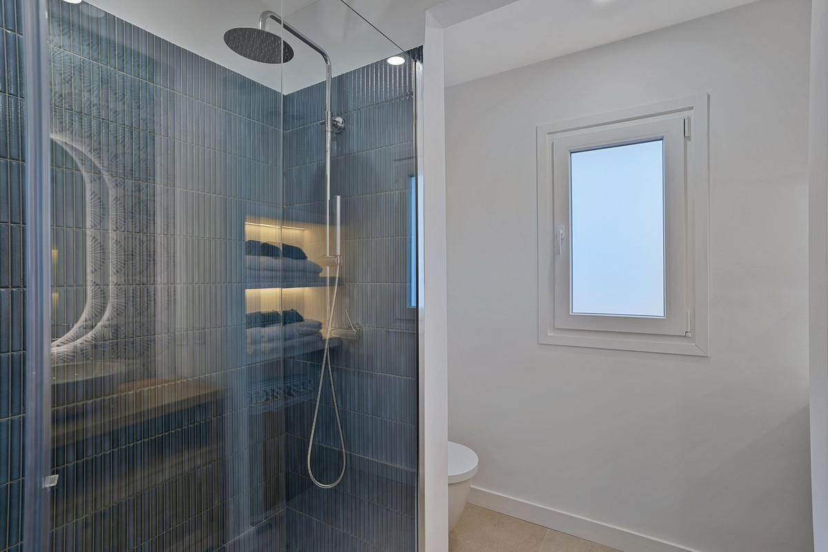 e878c599853d17238fb2f31fd68d0843 - 22