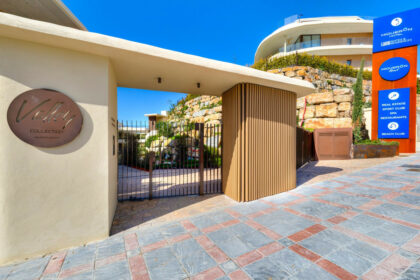 e8f664daa8526301e37387d05d53a5a8 - 25