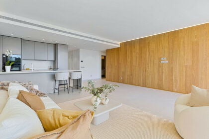 e8f664daa8526301e37387d05d53a5a8 - 5