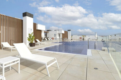 e8ff0601bd678374d5361240a83df558 - 17