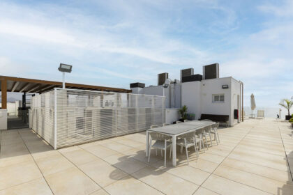 e8ff0601bd678374d5361240a83df558 - 18