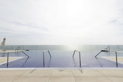 e8ff0601bd678374d5361240a83df558 - 19