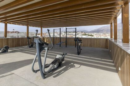 e8ff0601bd678374d5361240a83df558 - 24