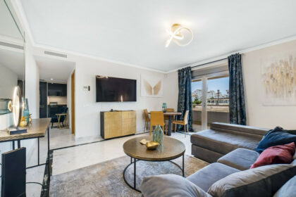 eaba379a834675d5cd3dcab24f4a1555 - 11