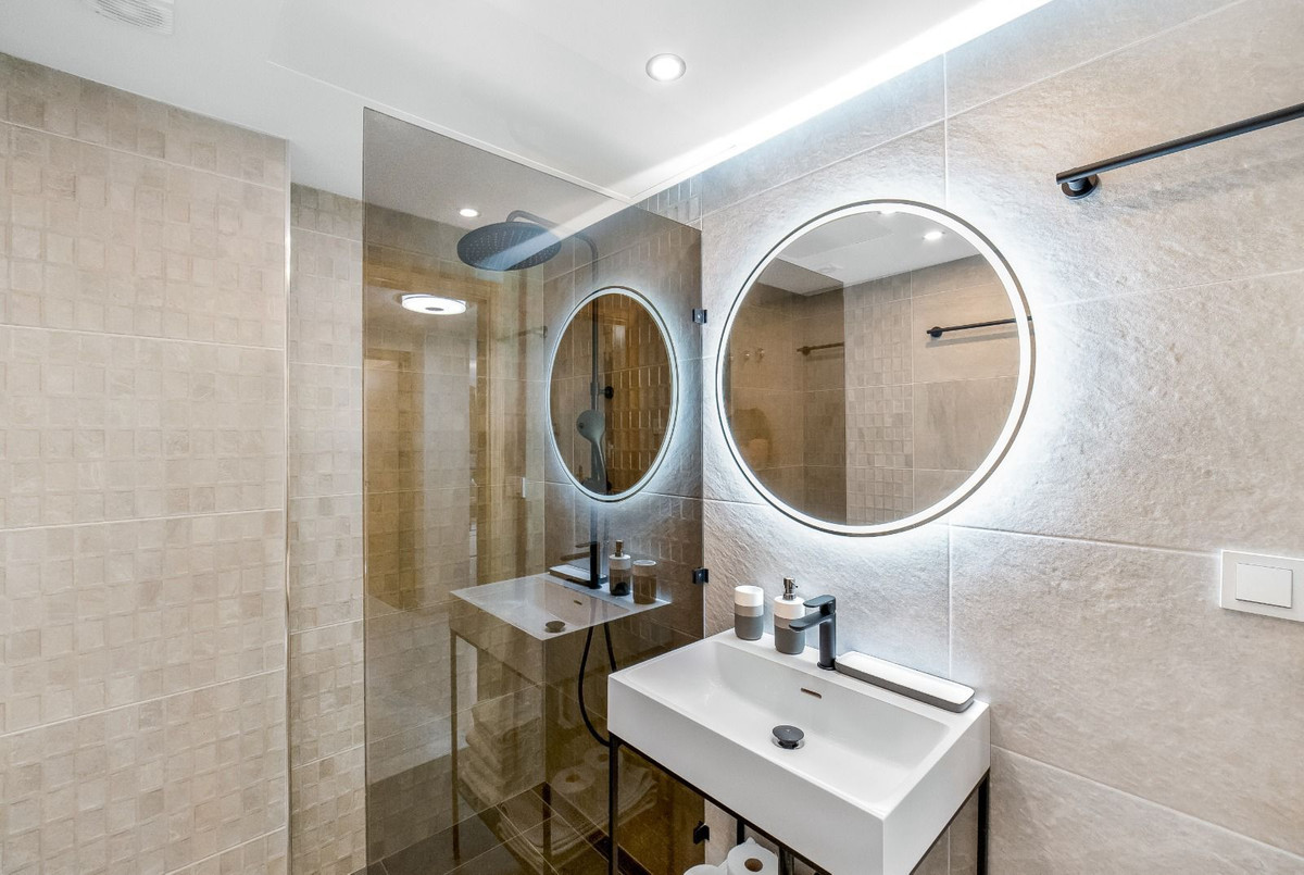 eaba379a834675d5cd3dcab24f4a1555 - 16