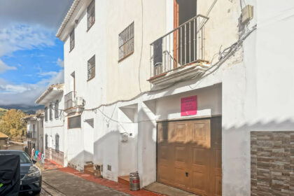 eb6f47a8d5a0d072fcd22683b152a2e0 - 4