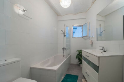 ec3de3505335d3d3e3d7fb9b84e35713 - 21