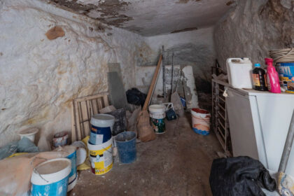 ec3de3505335d3d3e3d7fb9b84e35713 - 23