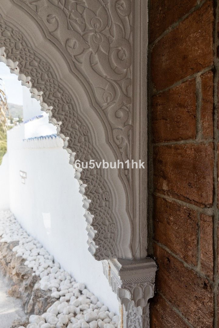 ec461836abe1b83a8e44b1a88b192177 - 20