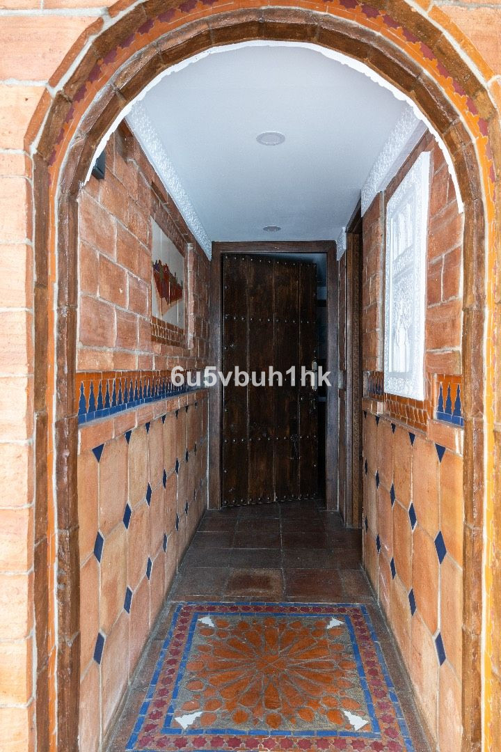 ec461836abe1b83a8e44b1a88b192177 - 21