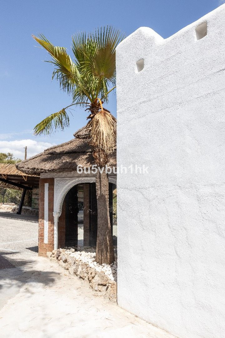 ec461836abe1b83a8e44b1a88b192177 - 35