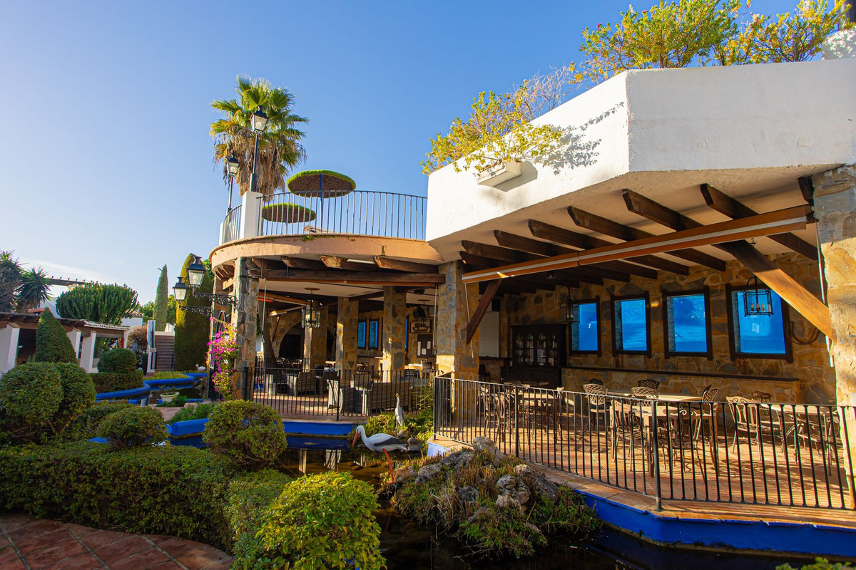 ec8499da42eac6b0cc99e0d82e235700 - 31