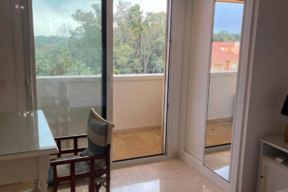 ec9a50abdd5eb2c2f73b156d80b9ecc6 - 20