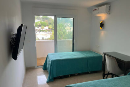 ec9a50abdd5eb2c2f73b156d80b9ecc6 - 28