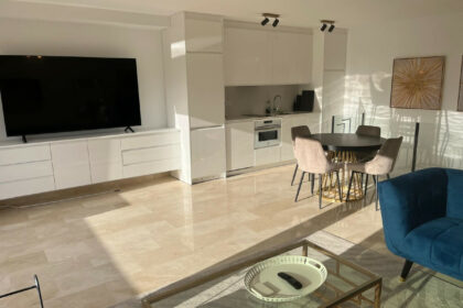 ec9a50abdd5eb2c2f73b156d80b9ecc6 - 8