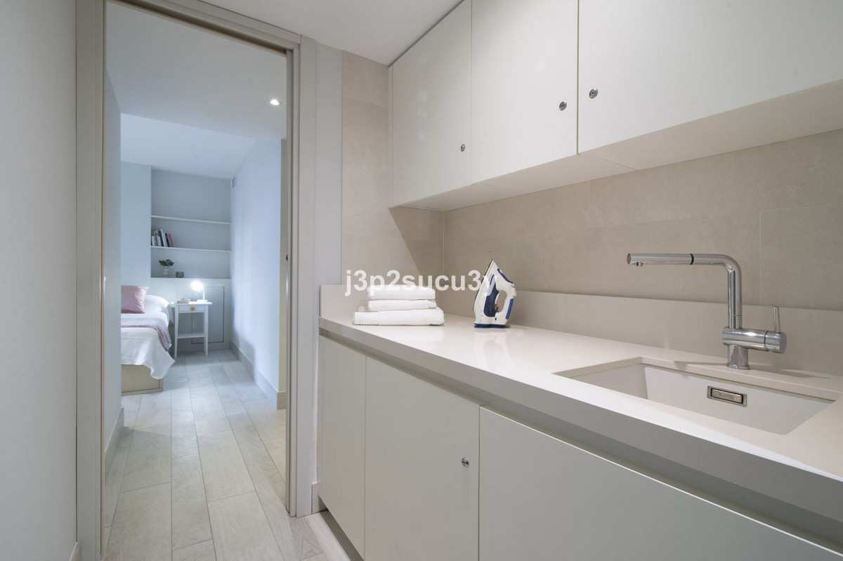 ed2ce0d1a90fb6c18a629be0cd6934bb - 21