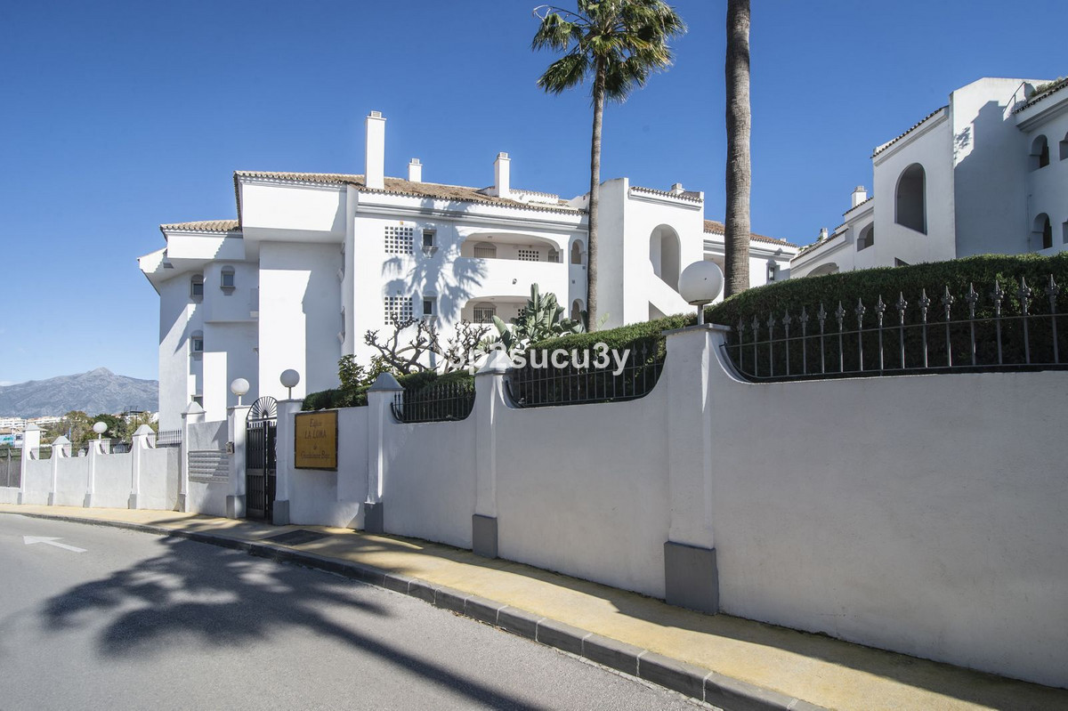 ed2ce0d1a90fb6c18a629be0cd6934bb - 31