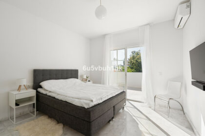 ed754a2d9dbc1389103713bb89654889 - 18