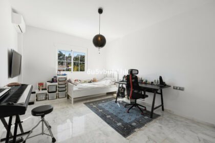 ed754a2d9dbc1389103713bb89654889 - 21