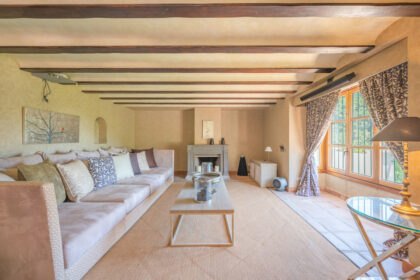 ef02d077fa60190898689dc215d3f46f - 14