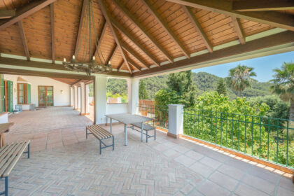 ef02d077fa60190898689dc215d3f46f - 23