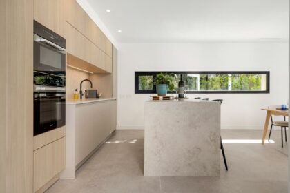 ef14b936478502183299908fb0911559 - 25