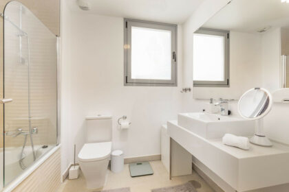 eff14d1206e45d8c3f1d91cb30e40da7 - 10