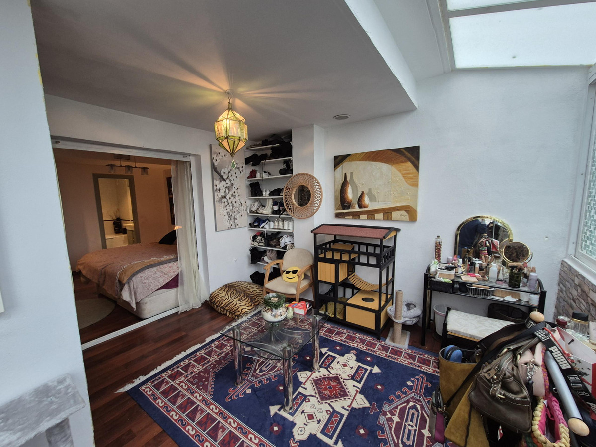 f0abd4ff25c9a9084016f68b44eaff8f - 13