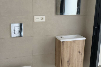 f0b047335fd00ae60c165bfdb43ebaa4 - 28