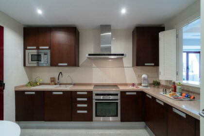 f0b18b813c293d1004cb207dbfecc610 - 18