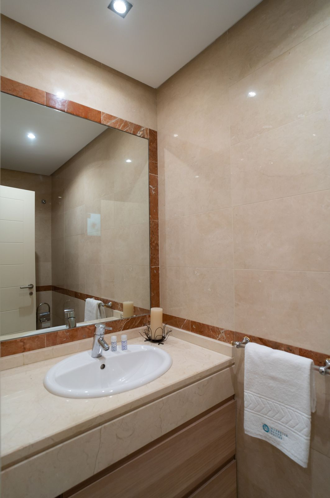 f0b18b813c293d1004cb207dbfecc610 - 20