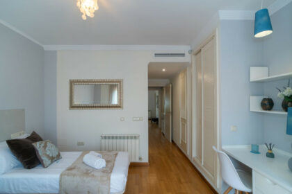 f0b18b813c293d1004cb207dbfecc610 - 24