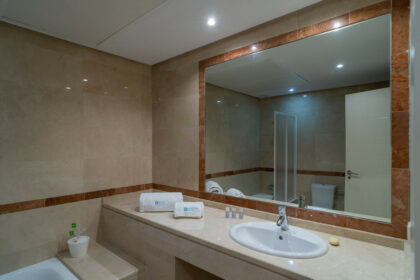 f0b18b813c293d1004cb207dbfecc610 - 25