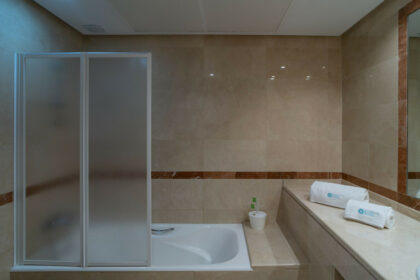 f0b18b813c293d1004cb207dbfecc610 - 26