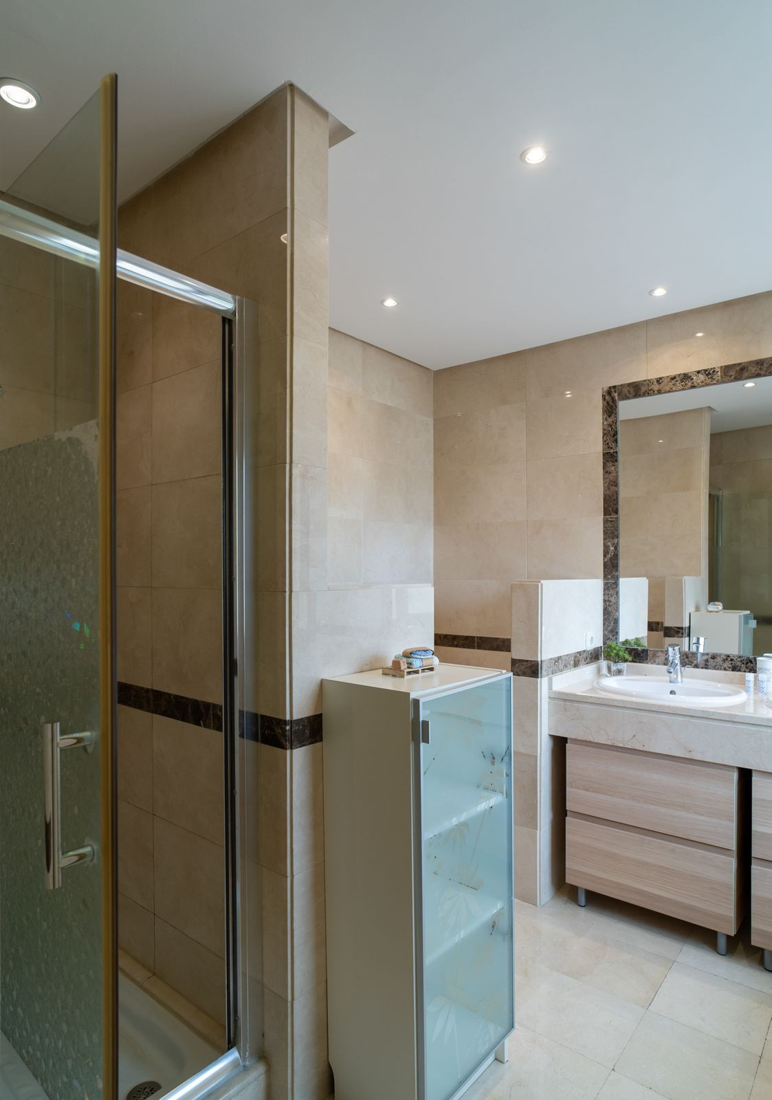 f0b18b813c293d1004cb207dbfecc610 - 35