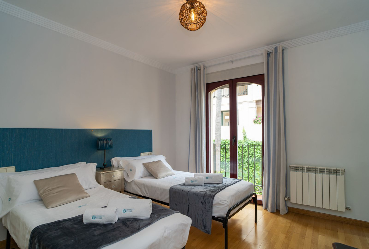 f0b18b813c293d1004cb207dbfecc610 - 37