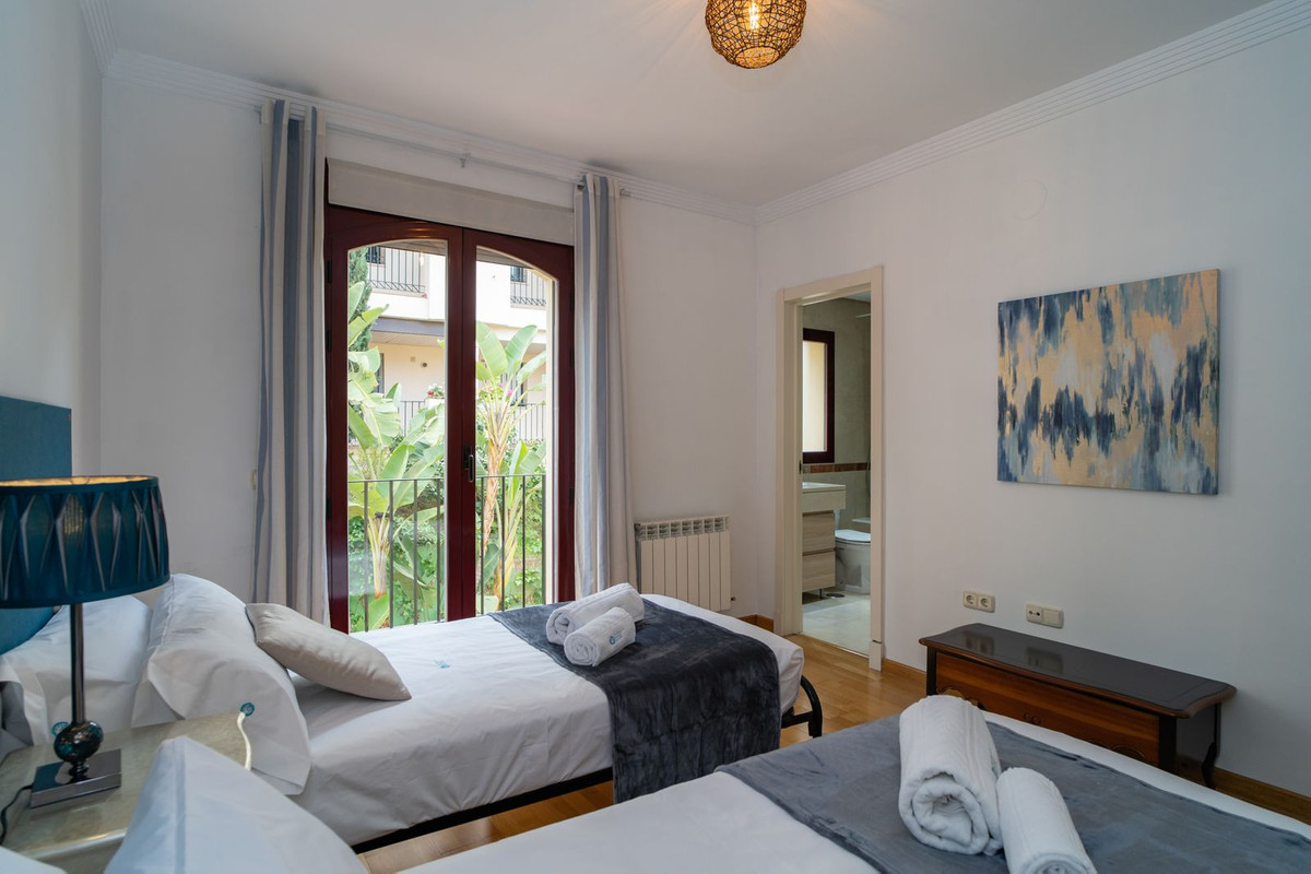 f0b18b813c293d1004cb207dbfecc610 - 39